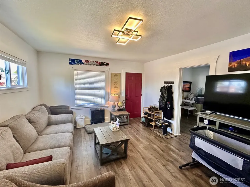 1120 S 56th Street Tacoma WA 98408