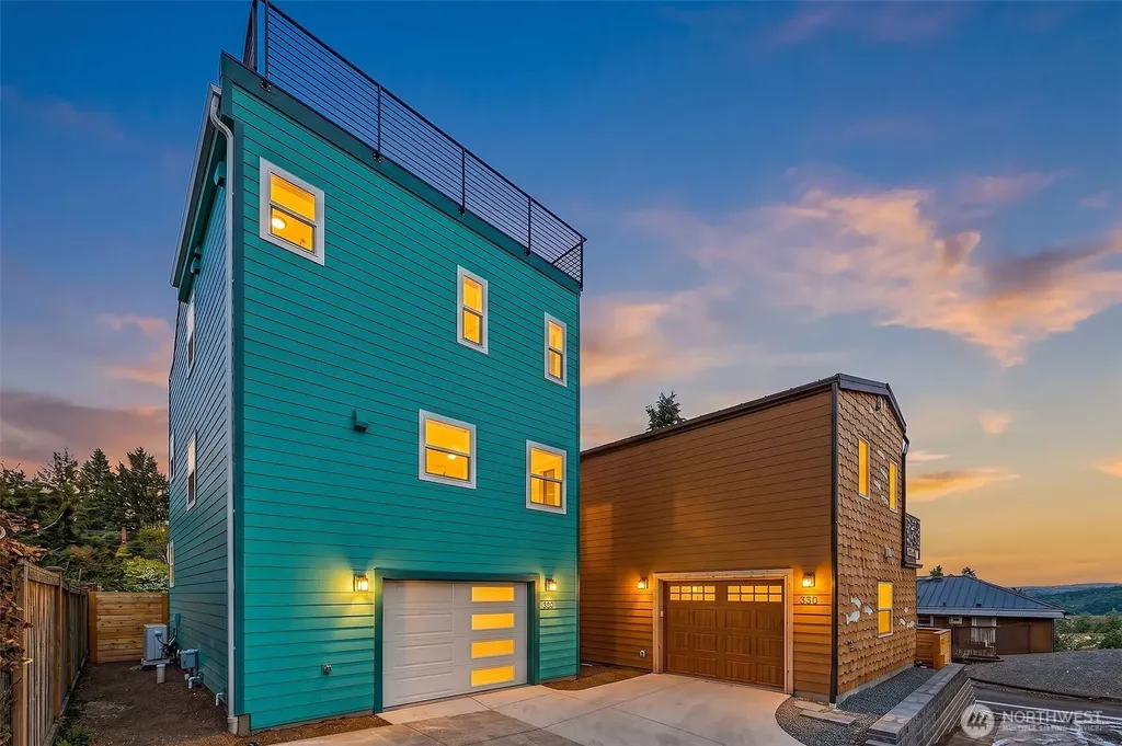 332 NE Elk Place Seattle WA 98115
