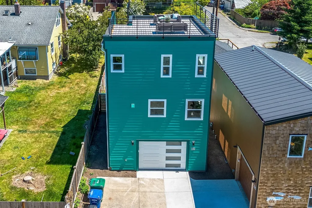 332 NE Elk Place Seattle WA 98115