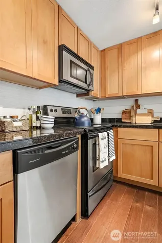 14300 32nd Avenue NE Seattle WA 98125