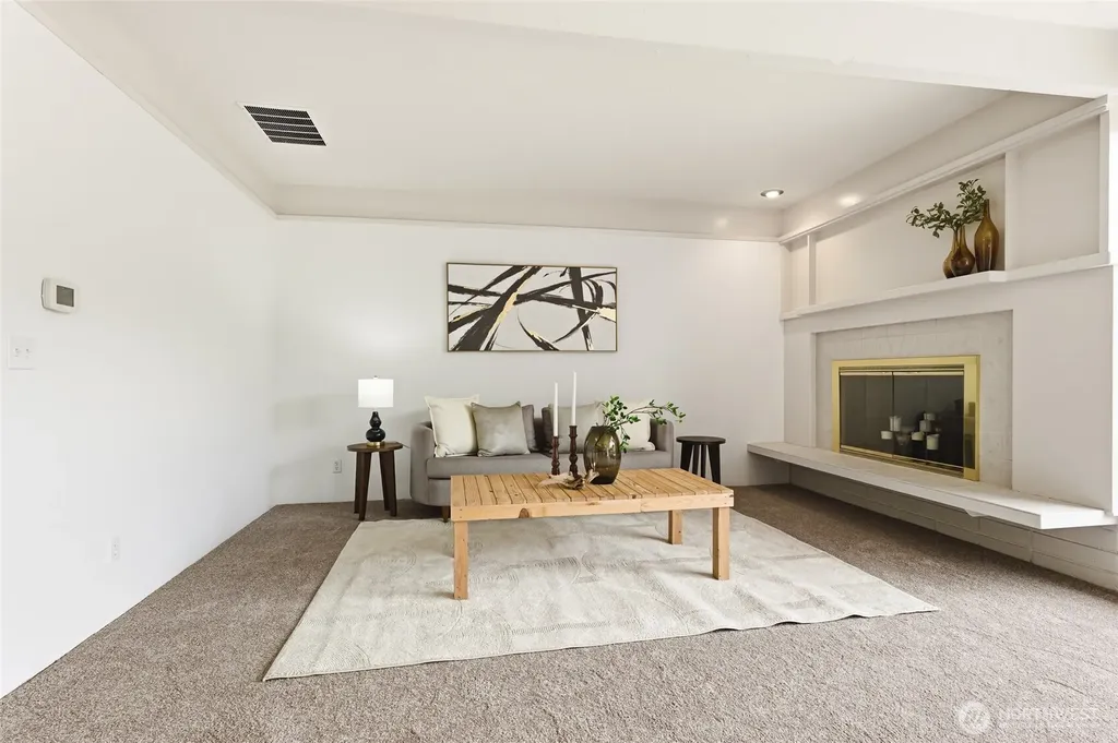 2406 Emerald Drive Milton WA 98354
