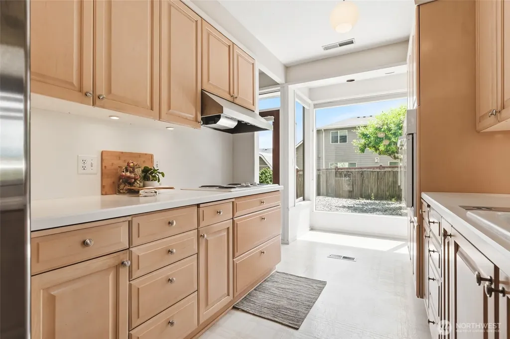 2406 Emerald Drive Milton WA 98354