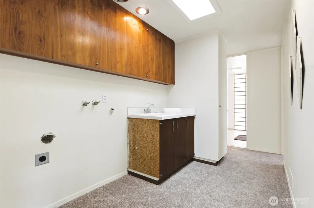2406 Emerald Drive Milton WA 98354