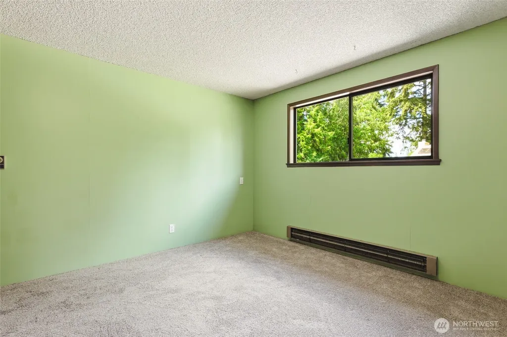 2406 Emerald Drive Milton WA 98354