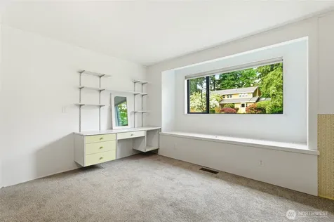 2406 Emerald Drive Milton WA 98354