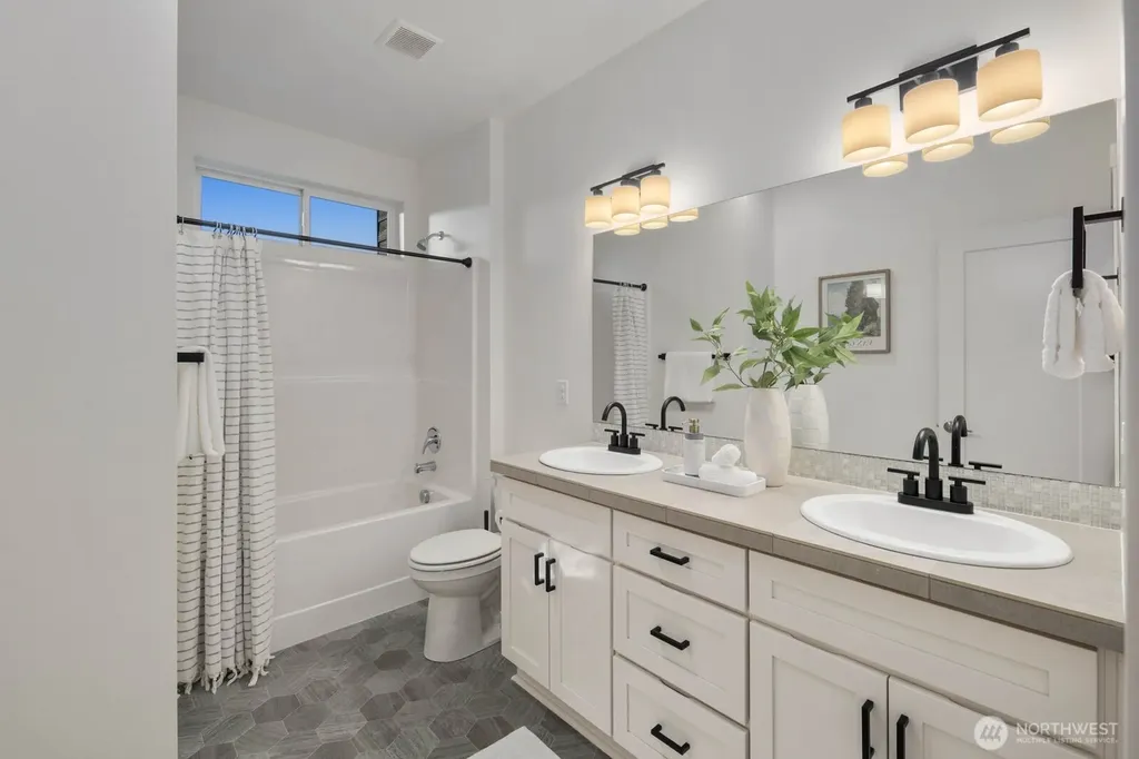 13427 Edmunds Parkway E Bonney Lake WA 98391