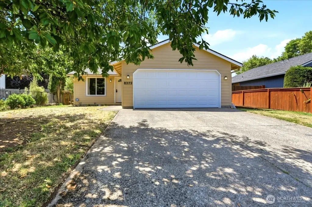 8272 NE Snowberry Loop Vancouver WA 98664
