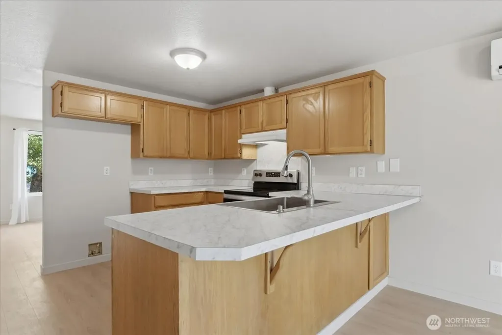 8272 NE Snowberry Loop Vancouver WA 98664