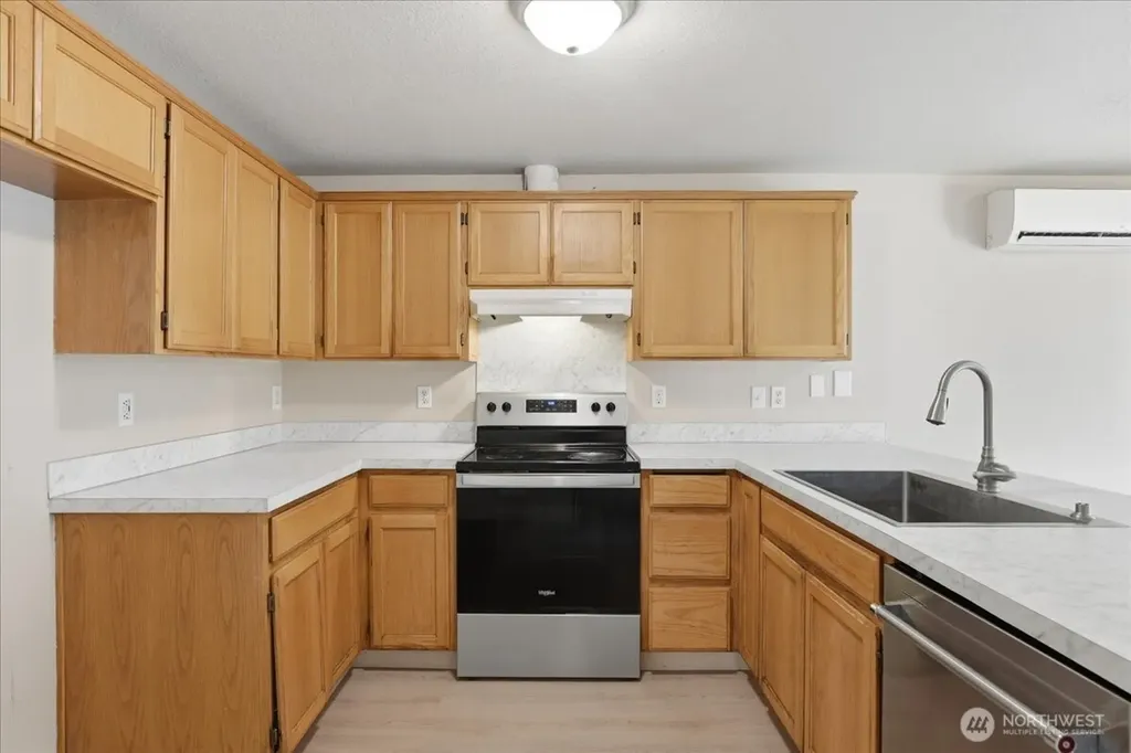 8272 NE Snowberry Loop Vancouver WA 98664