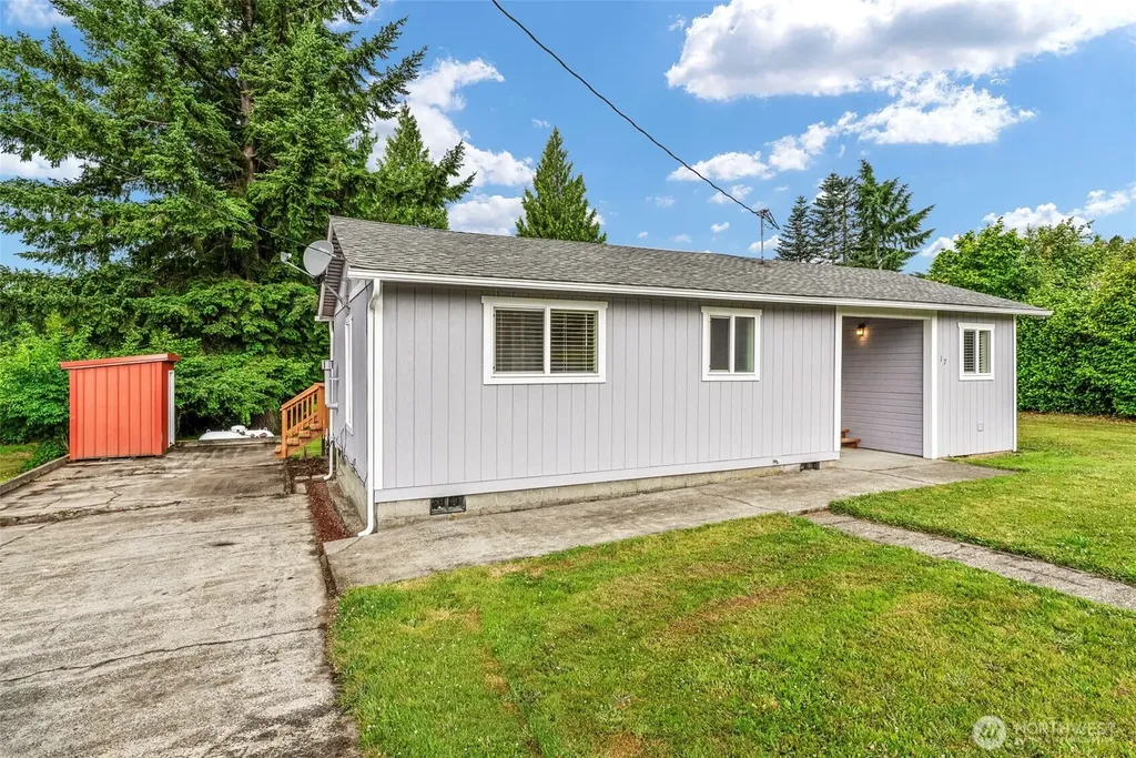 175 Jacobson Road Cathlamet WA 98612