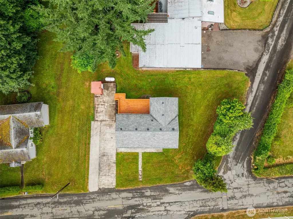 175 Jacobson Road Cathlamet WA 98612