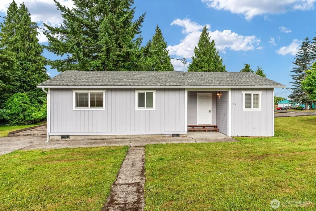 175 Jacobson Road Cathlamet WA 98612