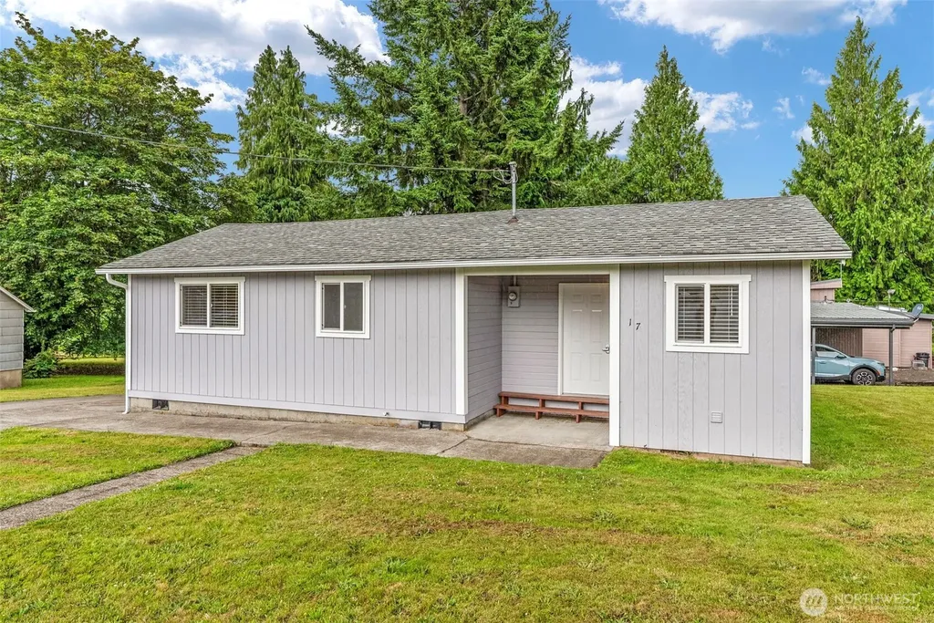 175 Jacobson Road Cathlamet WA 98612