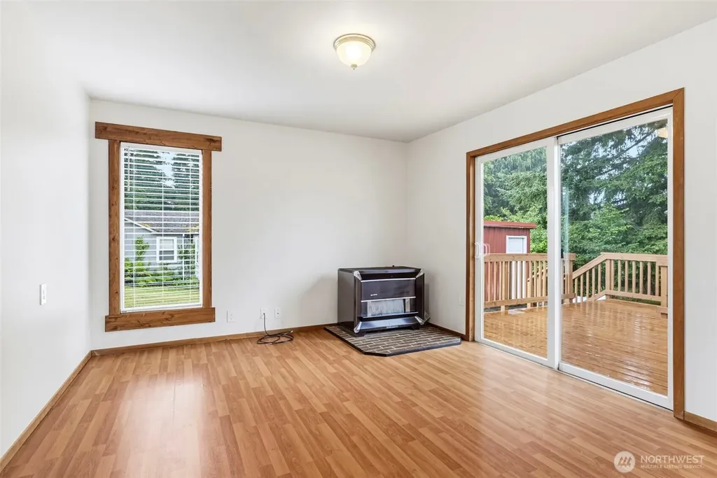 175 Jacobson Road Cathlamet WA 98612