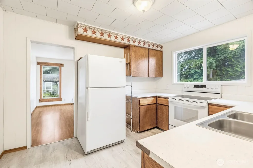 175 Jacobson Road Cathlamet WA 98612