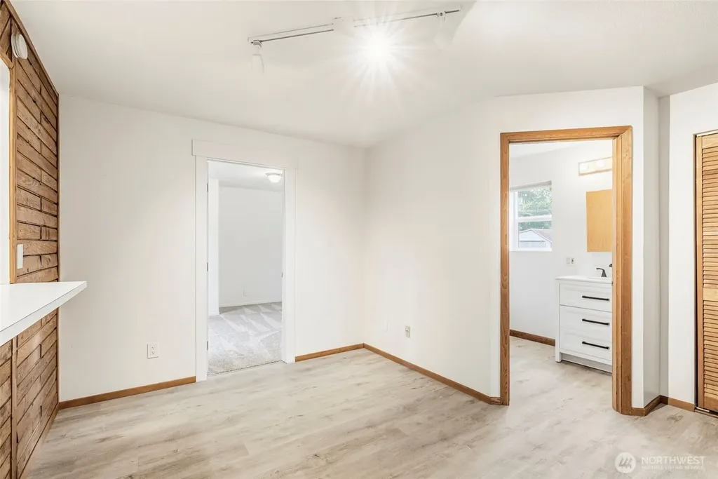 175 Jacobson Road Cathlamet WA 98612