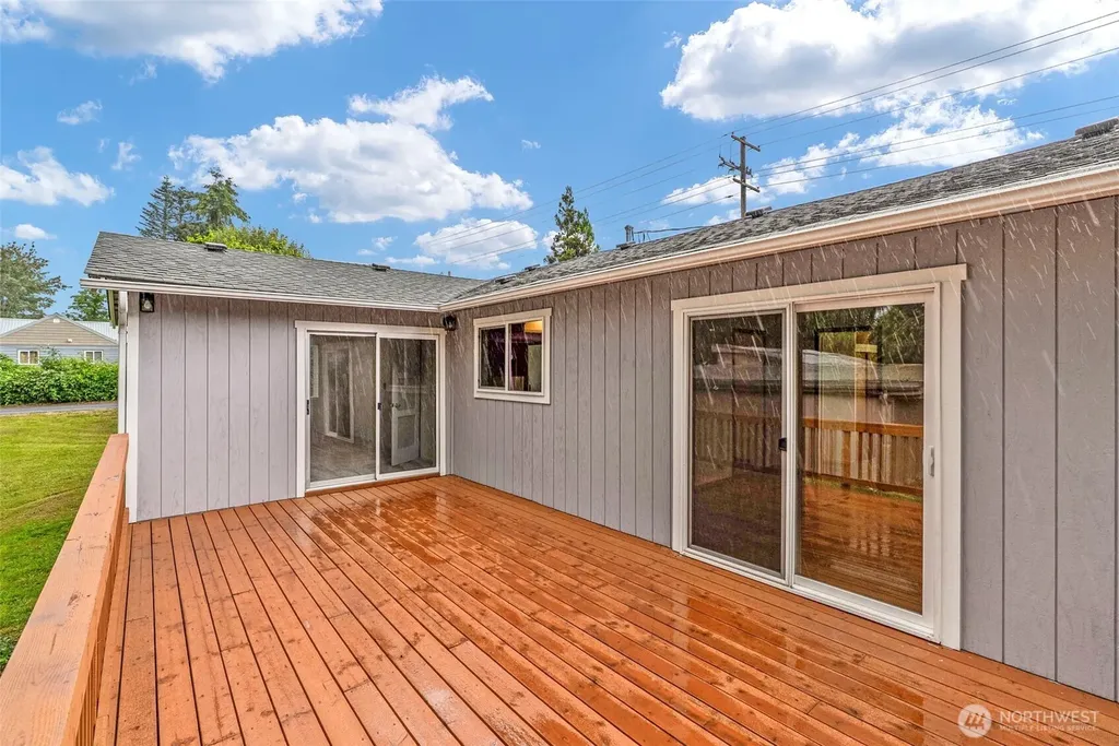 175 Jacobson Road Cathlamet WA 98612