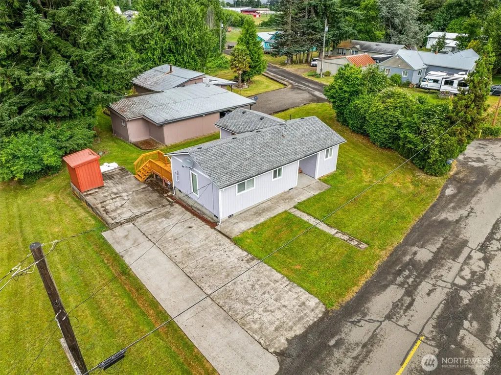175 Jacobson Road Cathlamet WA 98612