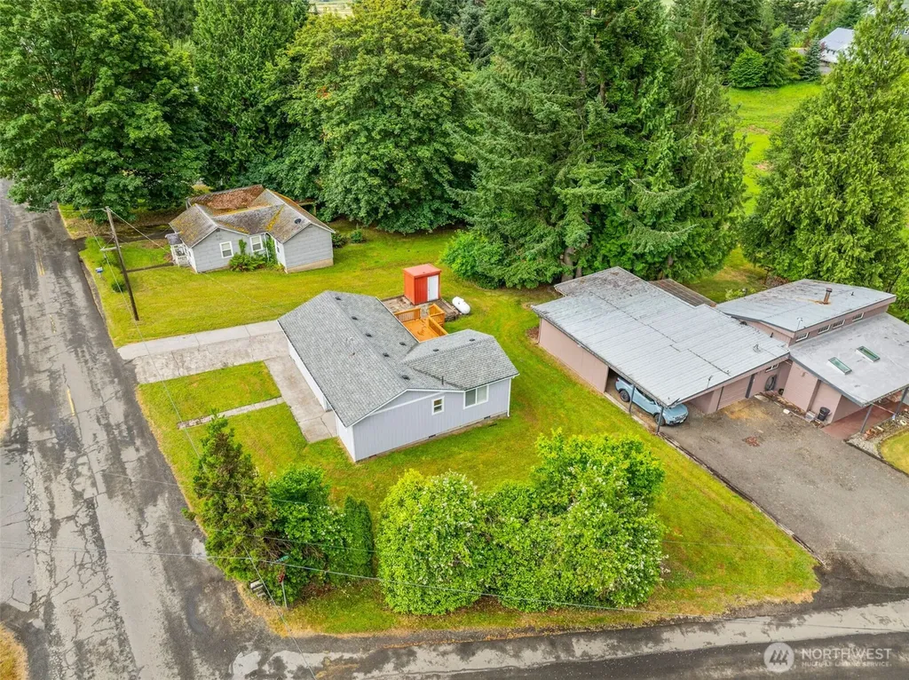 175 Jacobson Road Cathlamet WA 98612
