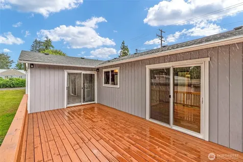 175 Jacobson Road Cathlamet WA 98612