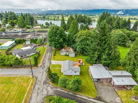 175 Jacobson Road Cathlamet WA 98612