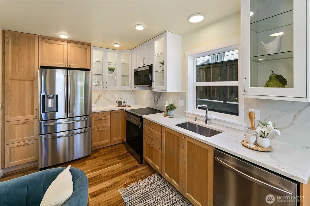 330 NE Elk Place Seattle WA 98115