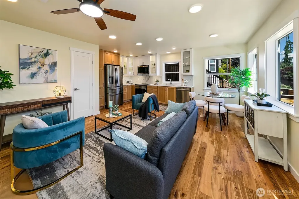 330 NE Elk Place Seattle WA 98115