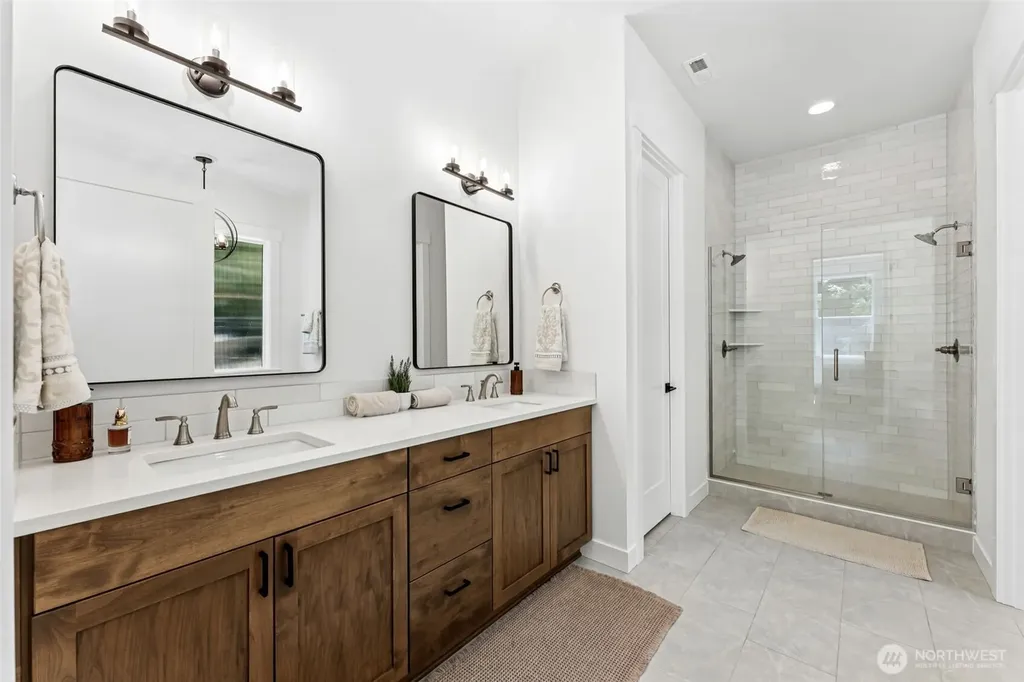 10360 Brownsville Highway NE Poulsbo WA 98370
