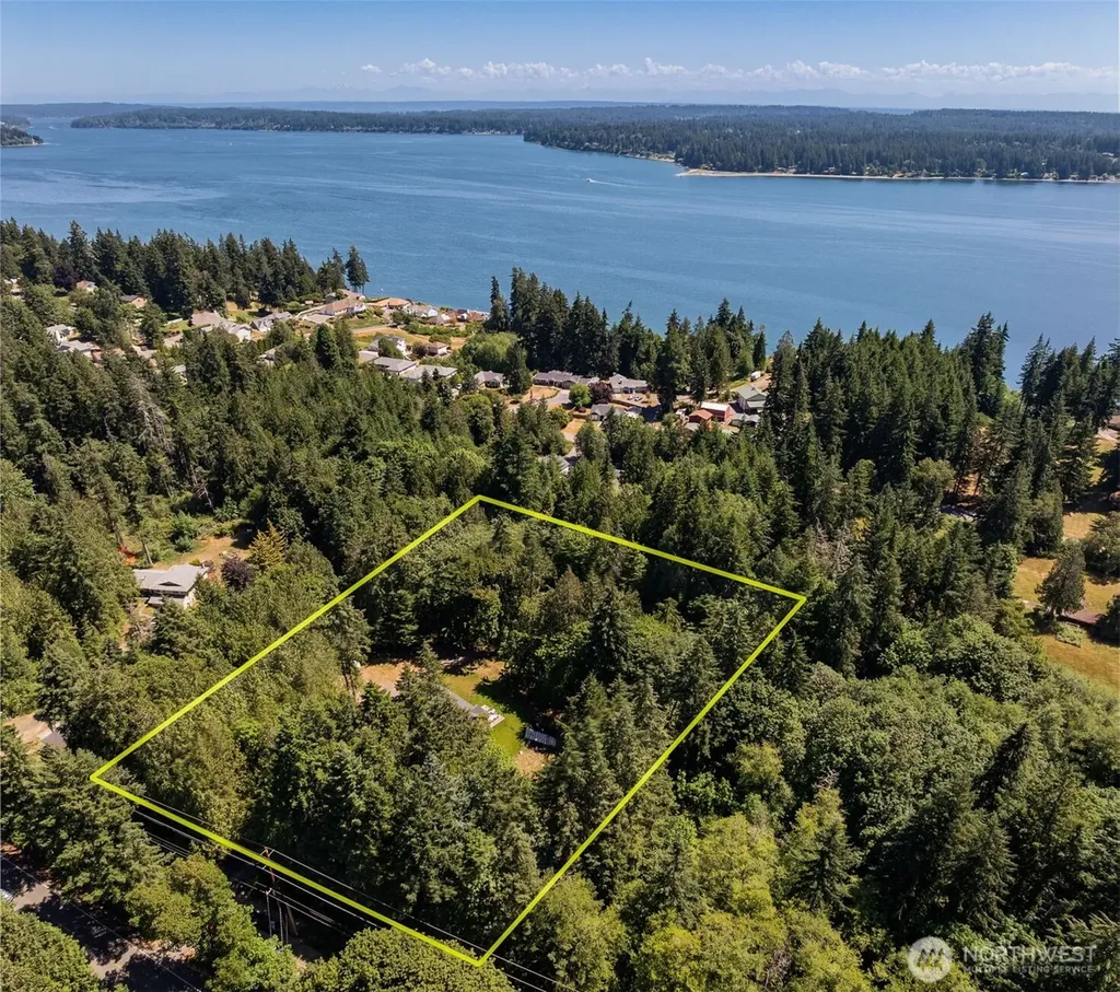 10360 Brownsville Highway NE Poulsbo WA 98370