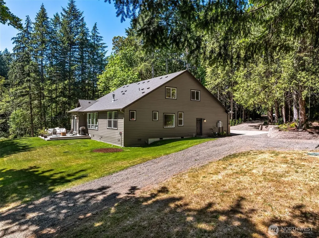 10360 Brownsville Highway NE Poulsbo WA 98370