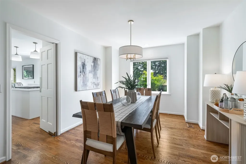 5716 Ann Arbor Avenue NE Seattle WA 98105