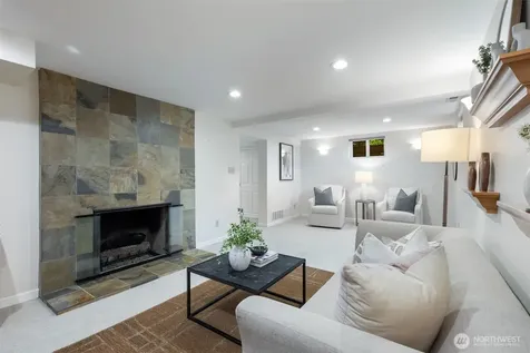 5716 Ann Arbor Avenue NE Seattle WA 98105