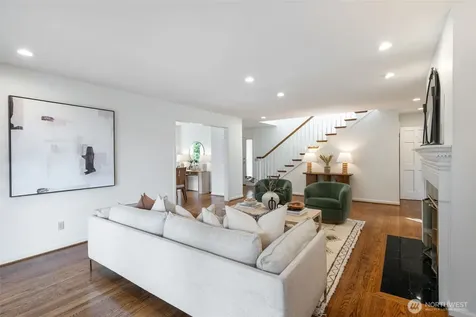 5716 Ann Arbor Avenue NE Seattle WA 98105