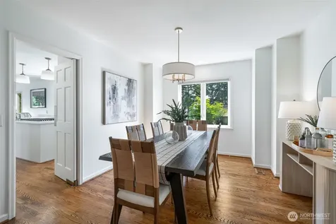 5716 Ann Arbor Avenue NE Seattle WA 98105