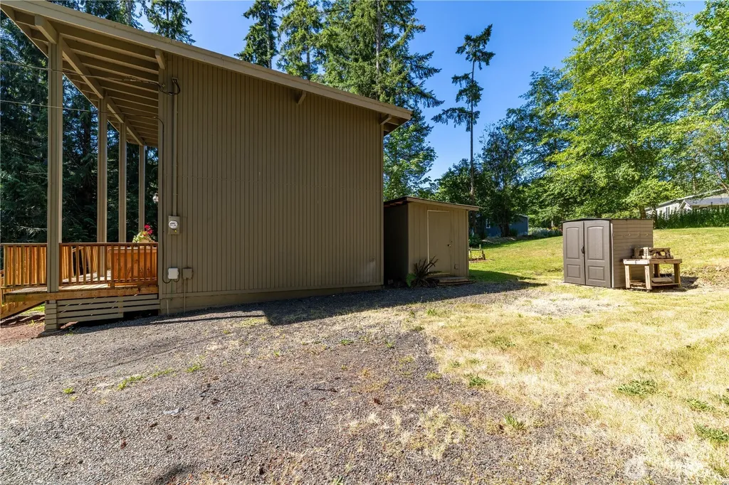301 E Lakeshore Drive W Shelton WA 98584