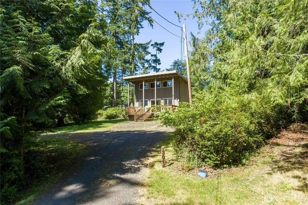 301 E Lakeshore Drive W Shelton WA 98584