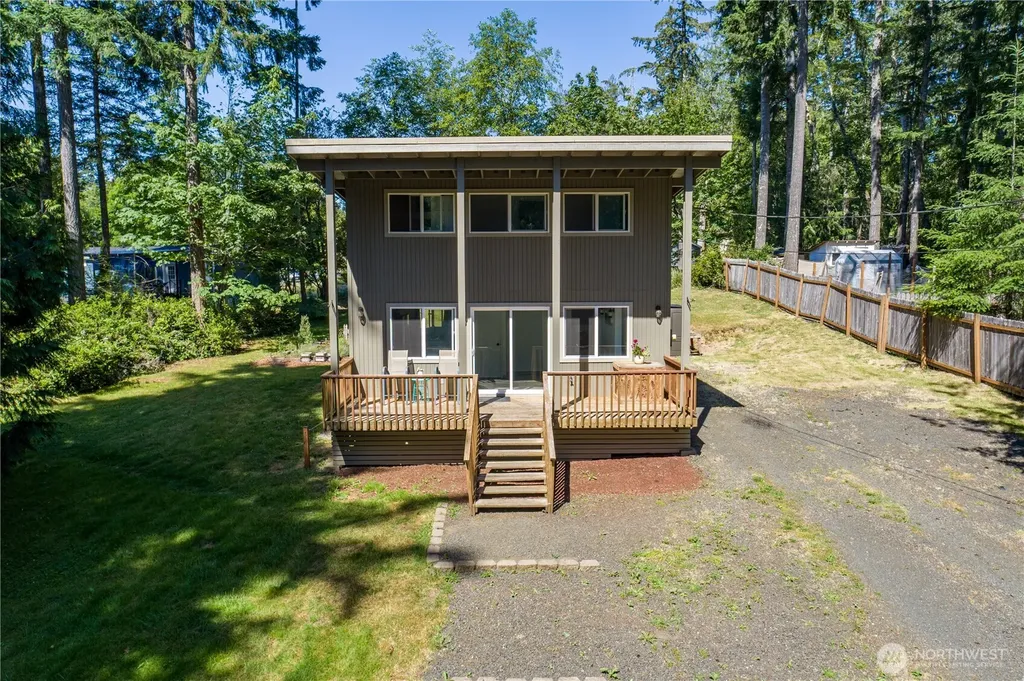 301 E Lakeshore Drive W Shelton WA 98584