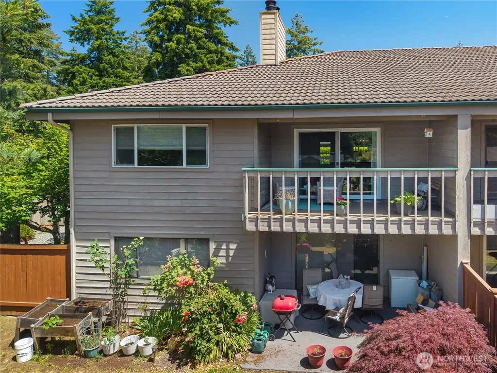 1311 N Highlands Parkway Tacoma WA 98406
