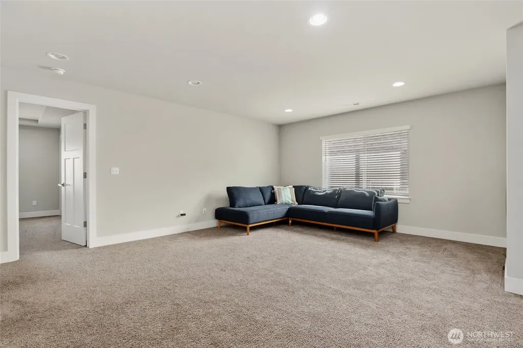 1227 199th Street SE Bothell WA 98012