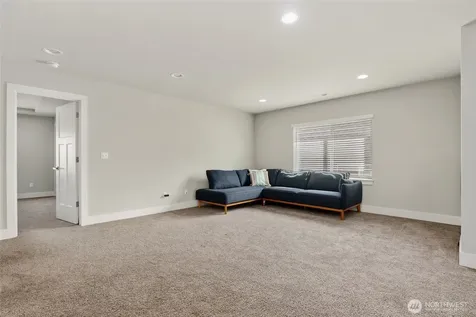 1227 199th Street SE Bothell WA 98012