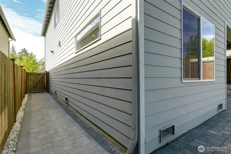1227 199th Street SE Bothell WA 98012