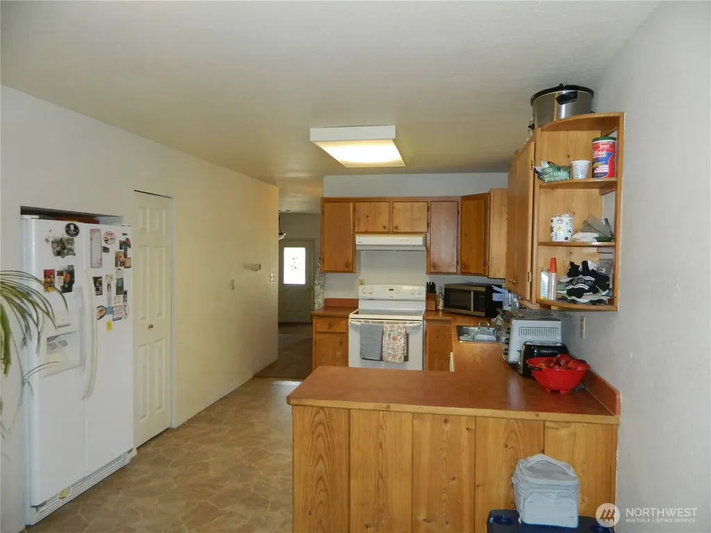 16 Orchard Loop S Tonasket WA 98855