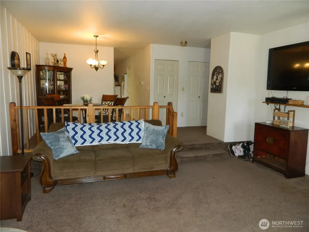 16 Orchard Loop S Tonasket WA 98855