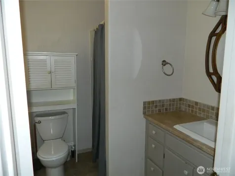 16 Orchard Loop S Tonasket WA 98855