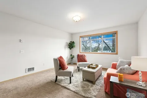9517 35th Avenue NE Seattle WA 98115