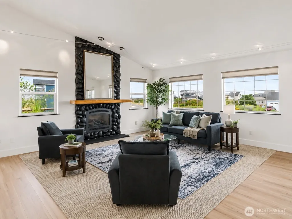 1408 E Ocean Shores Boulevard SW Ocean Shores WA 98569