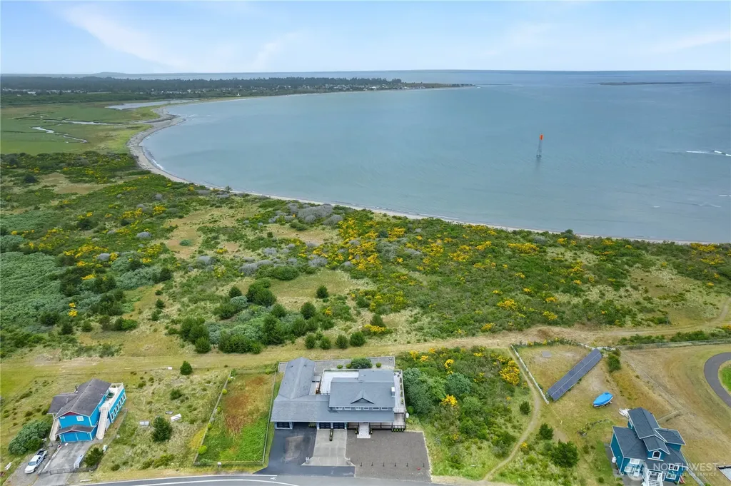 1408 E Ocean Shores Boulevard SW Ocean Shores WA 98569