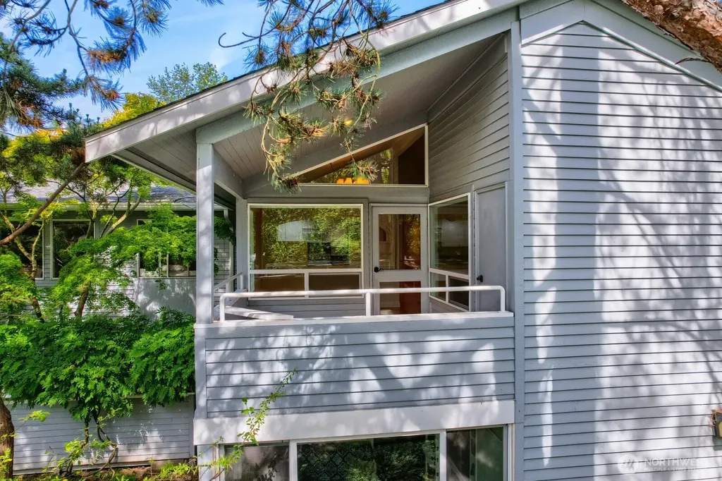 1220 6th Avenue S Edmonds WA 98020