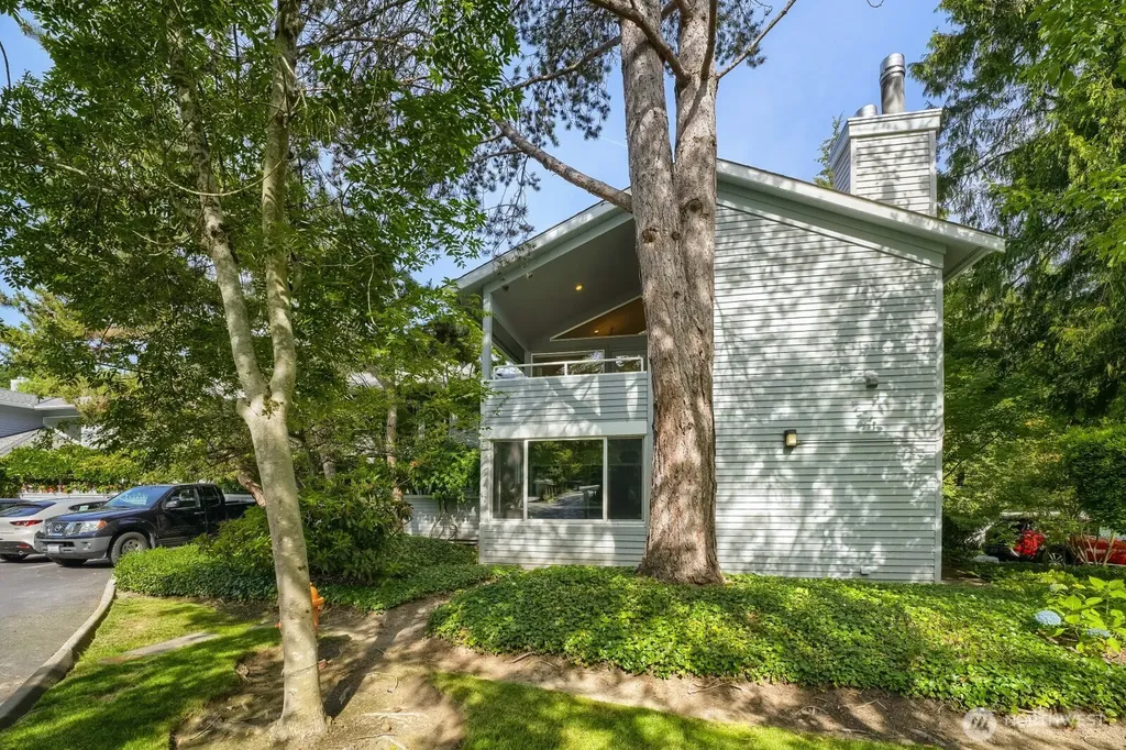 1220 6th Avenue S Edmonds WA 98020