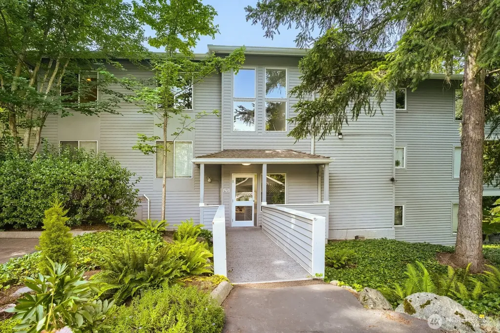 1220 6th Avenue S Edmonds WA 98020